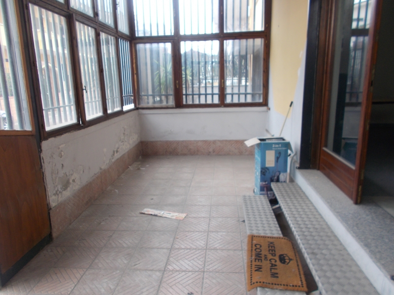 Locale commerciale classe A4 a Trentola-Ducenta