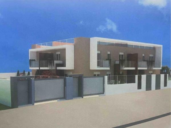 Villa con terrazzo a Villa di Briano