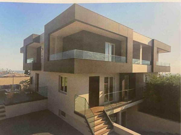 Villa con giardino a Parete