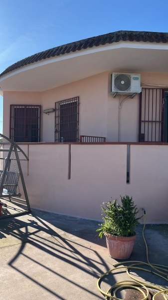 Villa con giardino a Castel Volturno