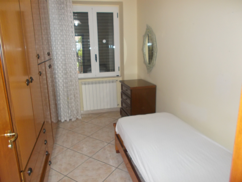 Trilocale arredato in affitto a Carinaro