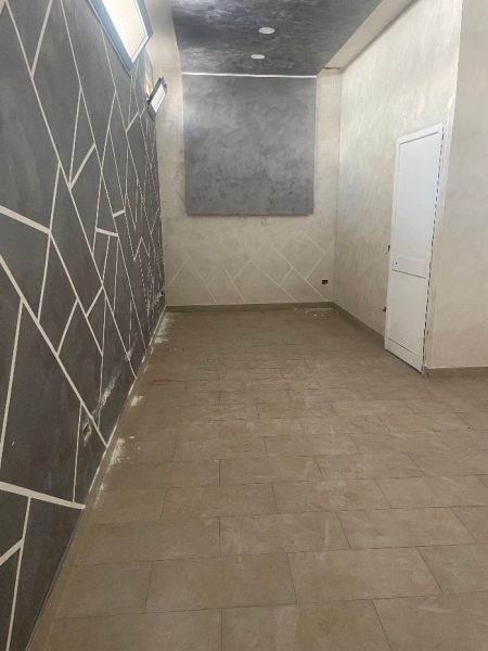 Locale commerciale ristrutturata a San Marcellino