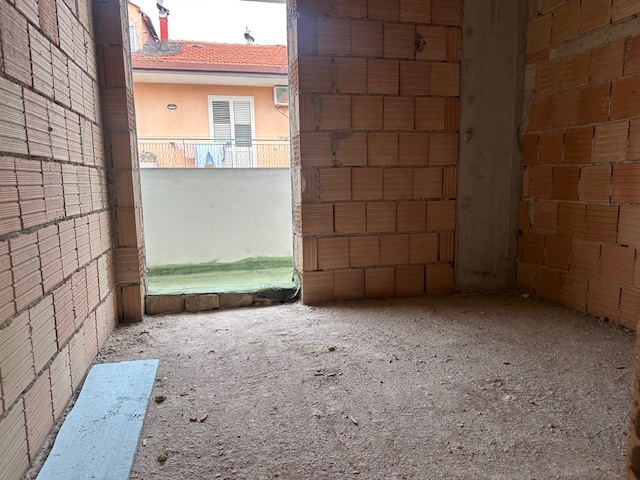 Casa indipendente con terrazzo a Teverola