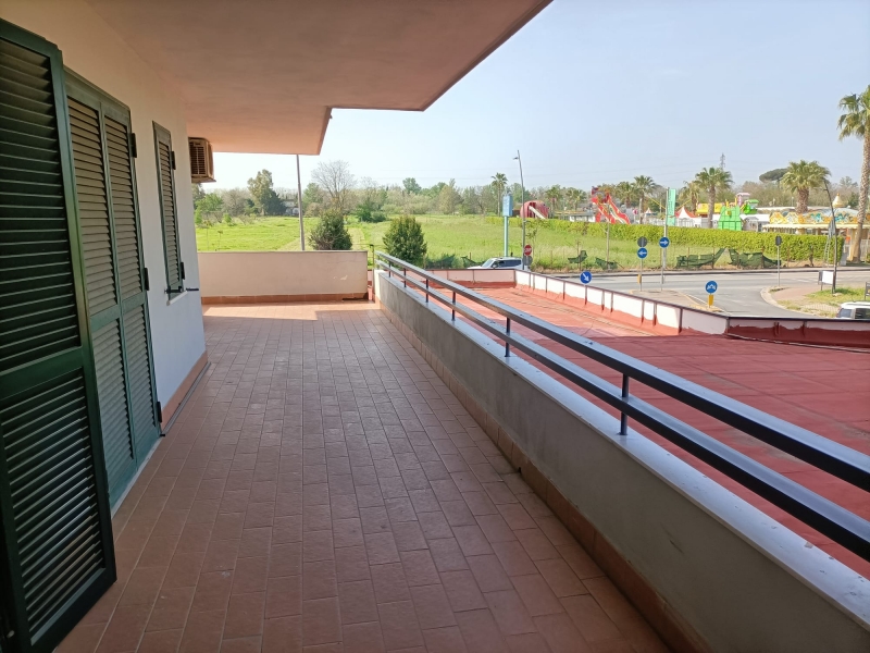 Quadrilocale con terrazzi a Aversa