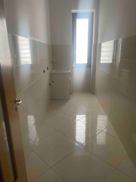 Appartamento con terrazzo a Lusciano