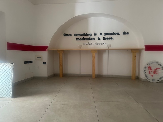 Locale commerciale ristrutturata a Aversa