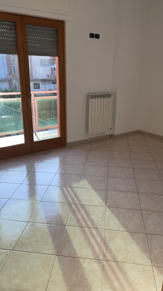 Quadrilocale con terrazzo a Trentola-Ducenta