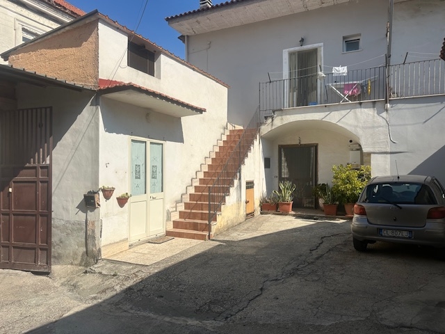 Trilocale in vendita a Parete
