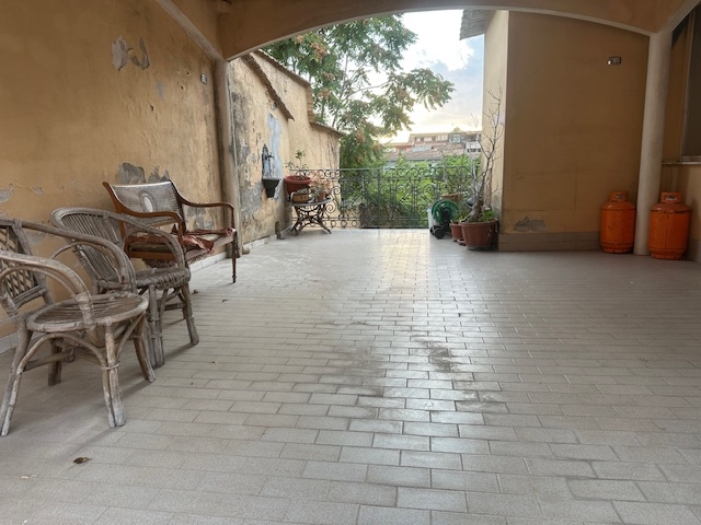 Casa indipendente con terrazzo a Trentola-Ducenta