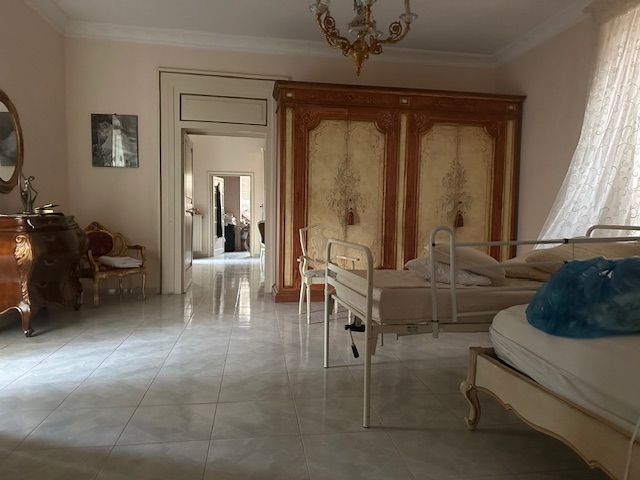 Casa indipendente con terrazzo a Trentola-Ducenta