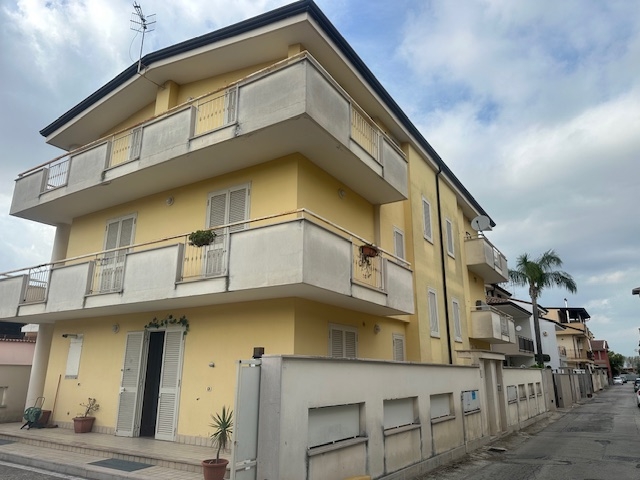 Villa con terrazzo a San Marcellino