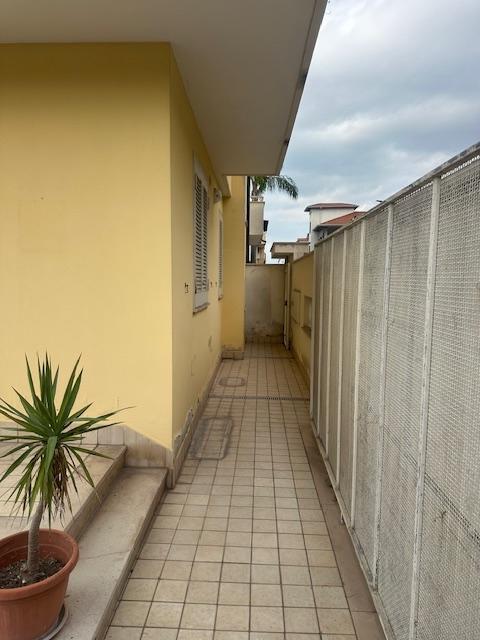 Villa con terrazzo a San Marcellino