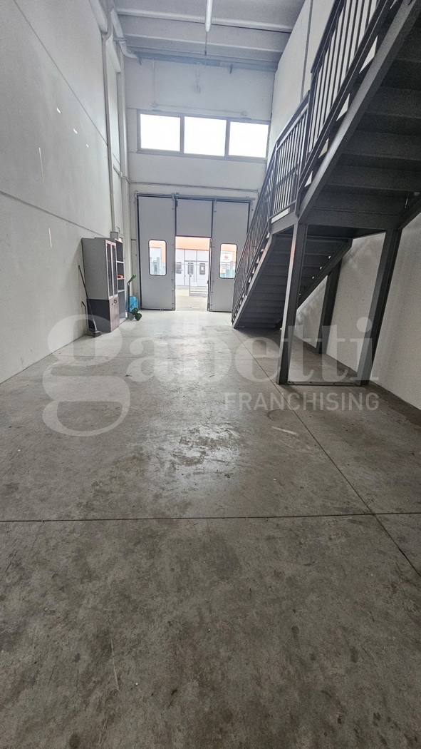 Capannone in affitto a Bologna