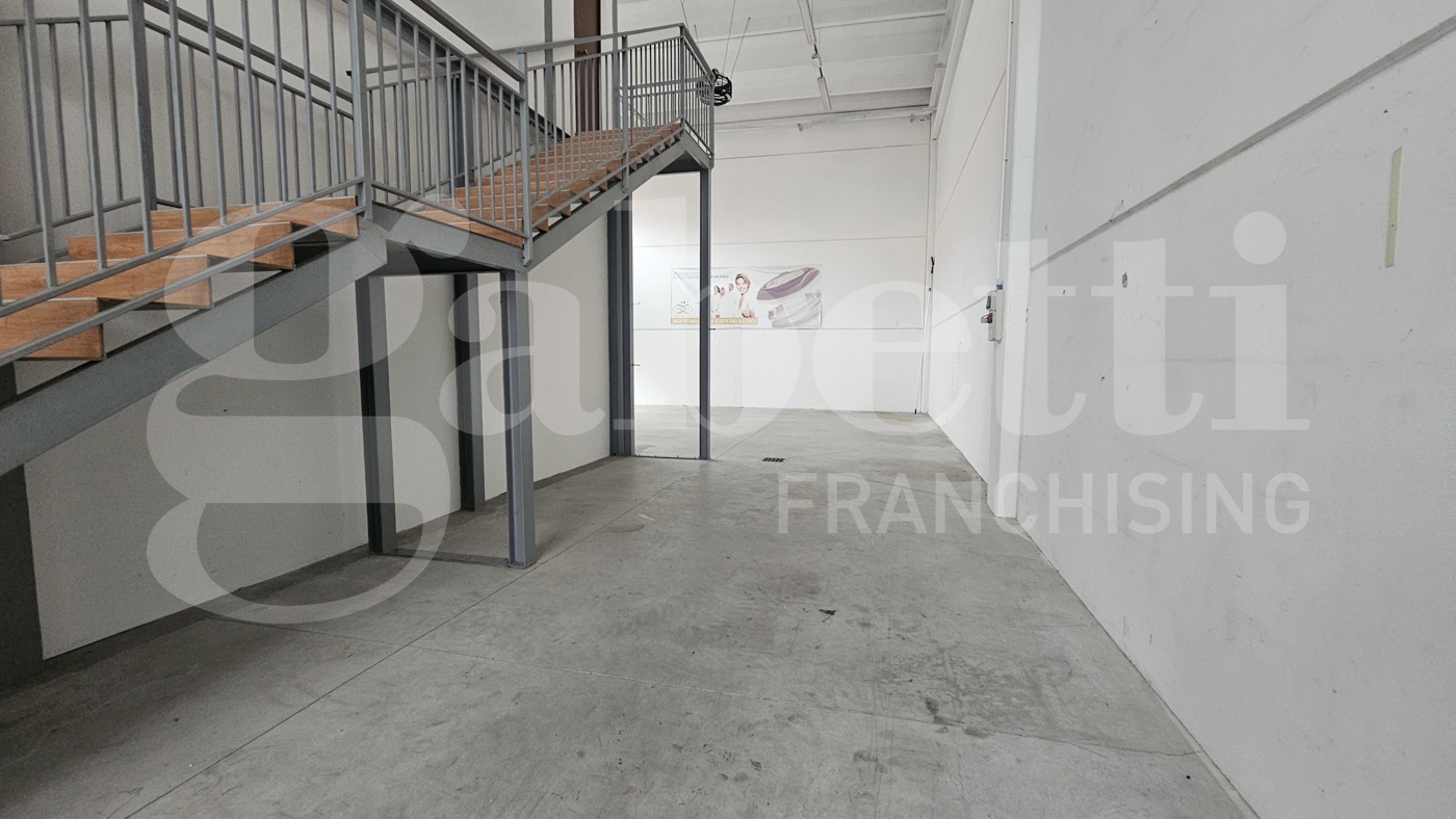 Capannone in affitto a Bologna