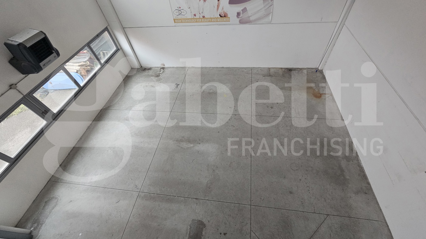 Capannone in vendita a Bologna