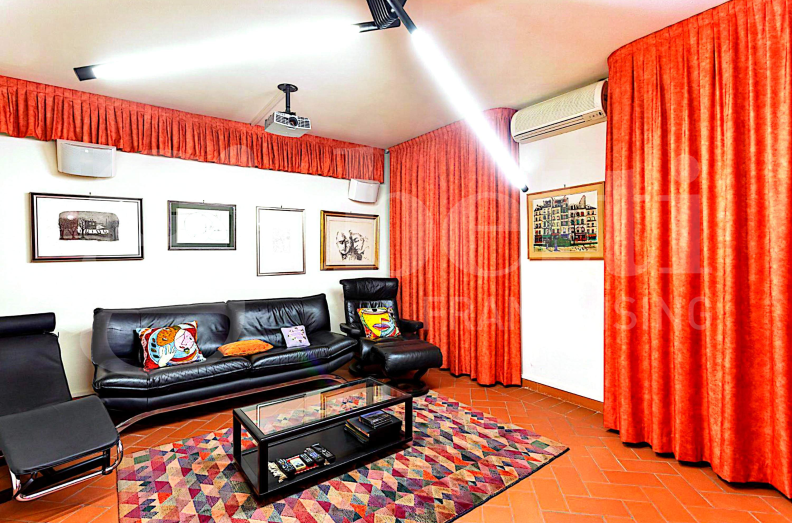 Villa con giardino a San Lazzaro di Savena