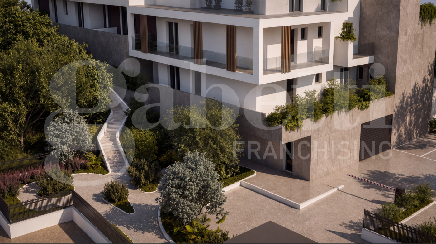 Quadrilocale con giardino a Bologna