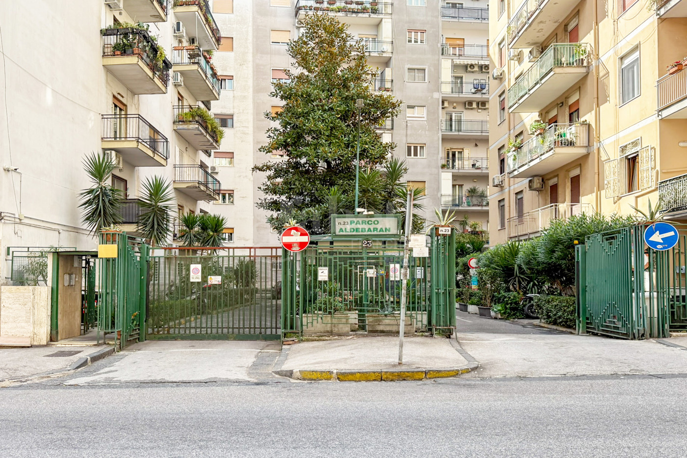 Quadrilocale in vendita a Napoli
