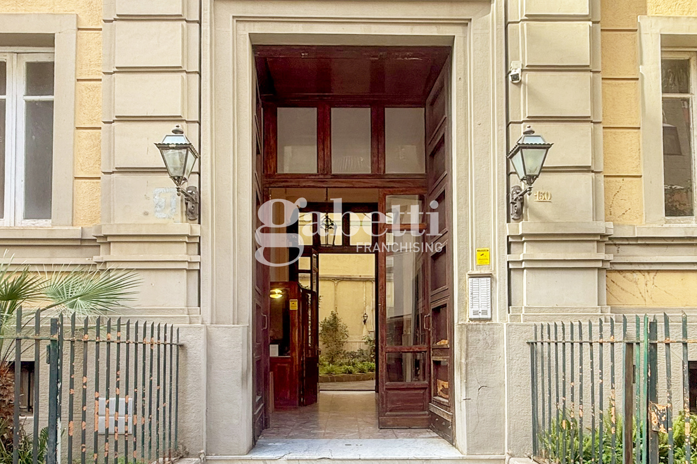 Appartamento da ristrutturare a Napoli