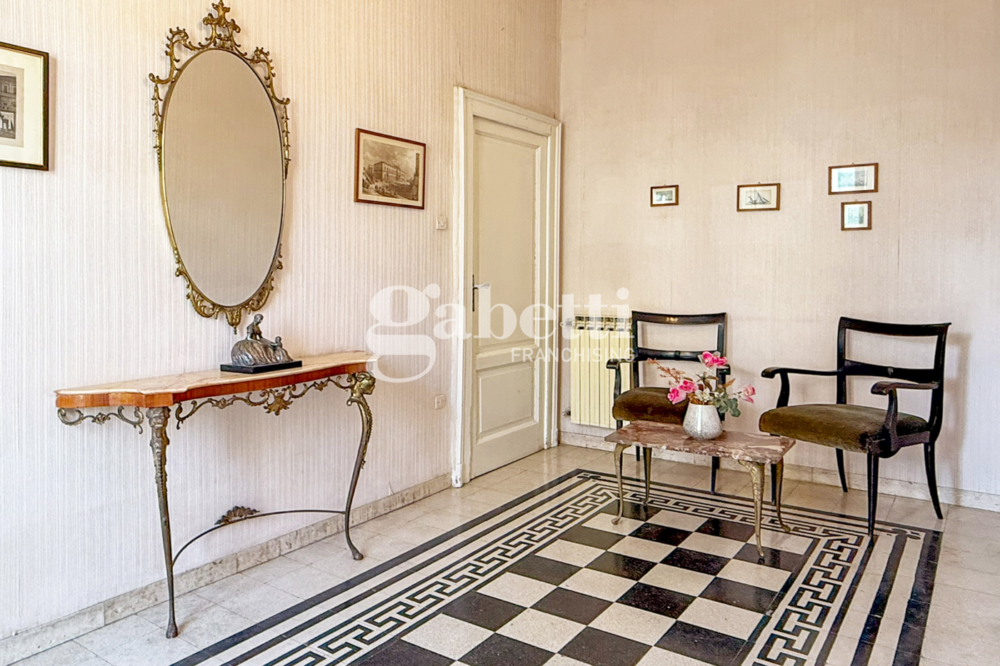 Appartamento da ristrutturare a Napoli