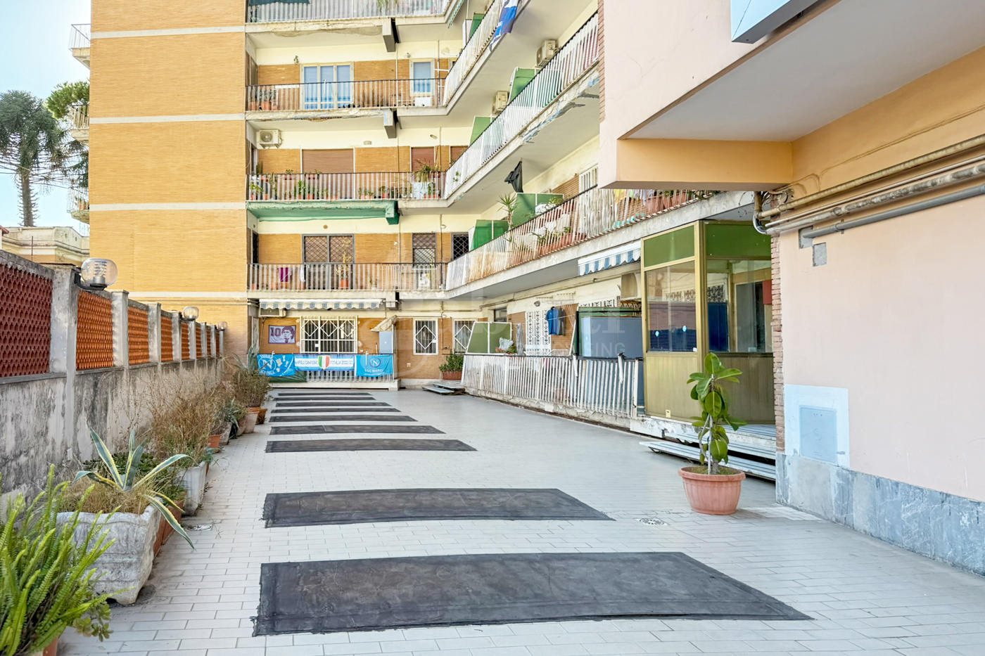 Quadrilocale in vendita a Napoli