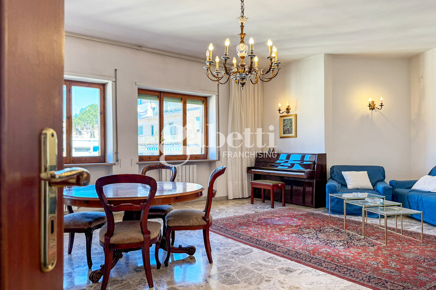 Appartamento in vendita a Napoli