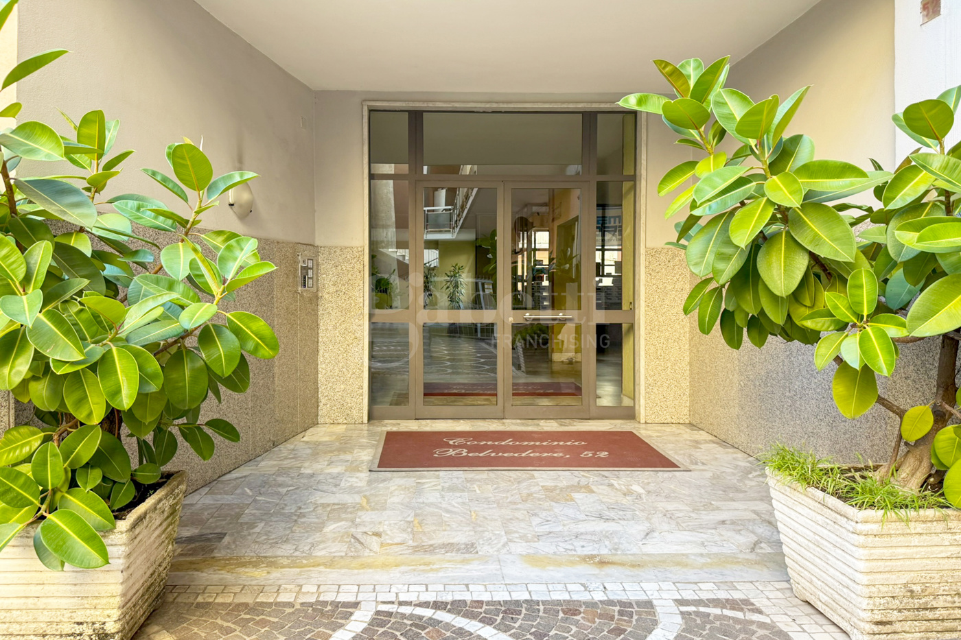 Bilocale in vendita a Napoli