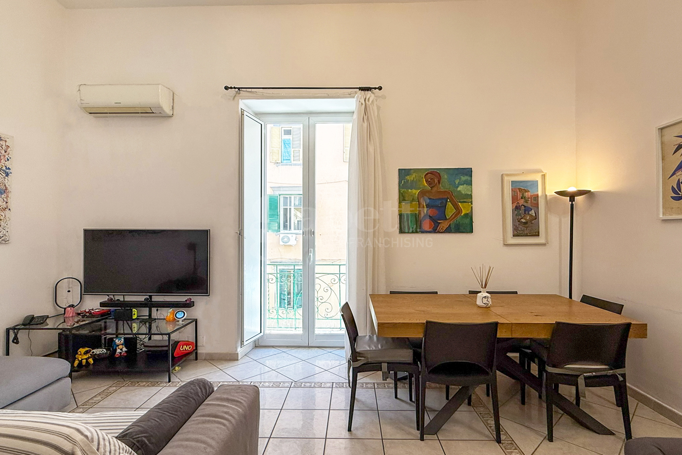 Quadrilocale in vendita a Napoli