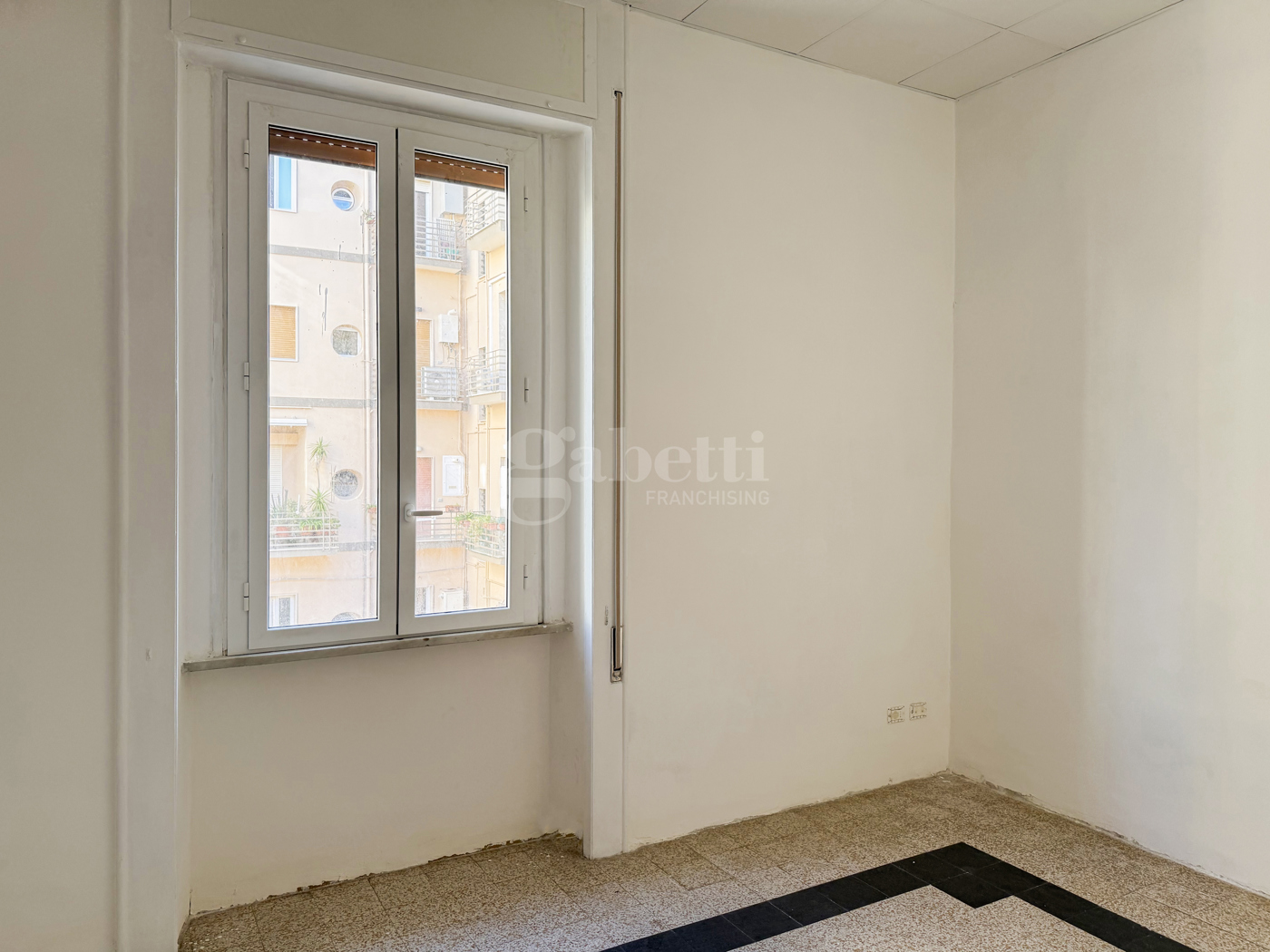 Appartamento in affitto a Napoli