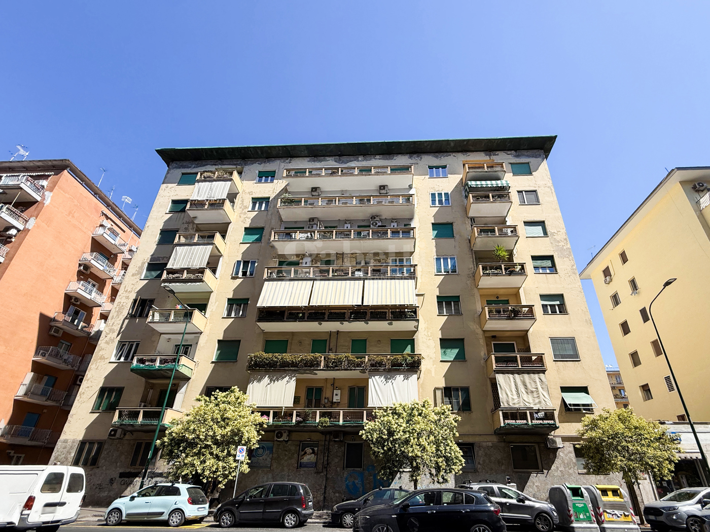 Appartamento con box a Napoli