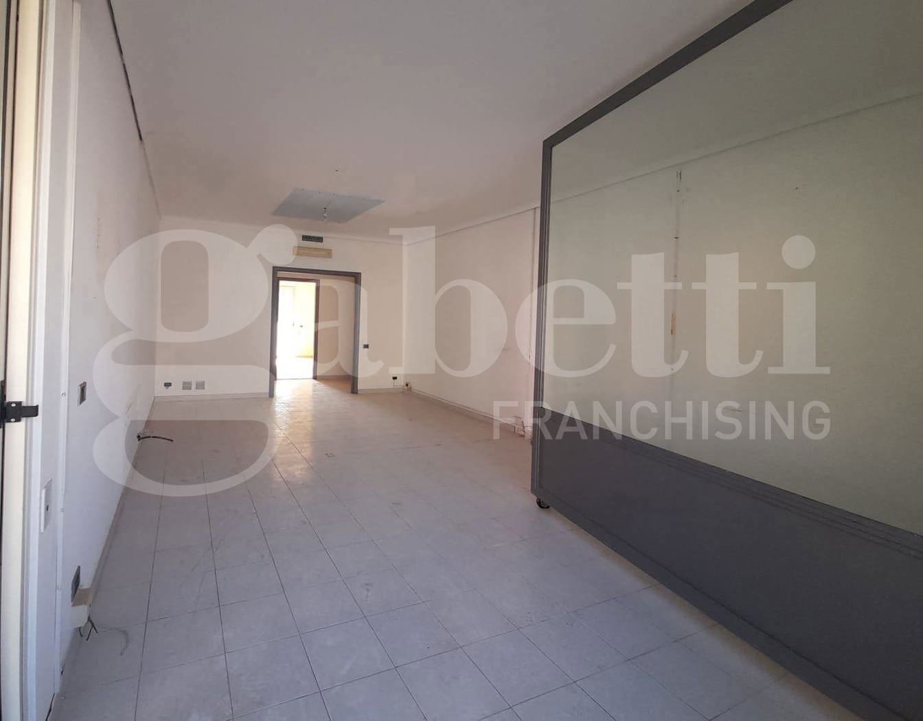 Trilocale da ristrutturare a Siracusa