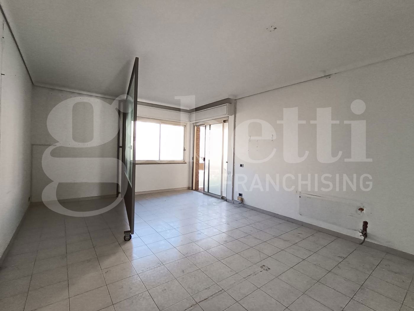 Trilocale da ristrutturare a Siracusa