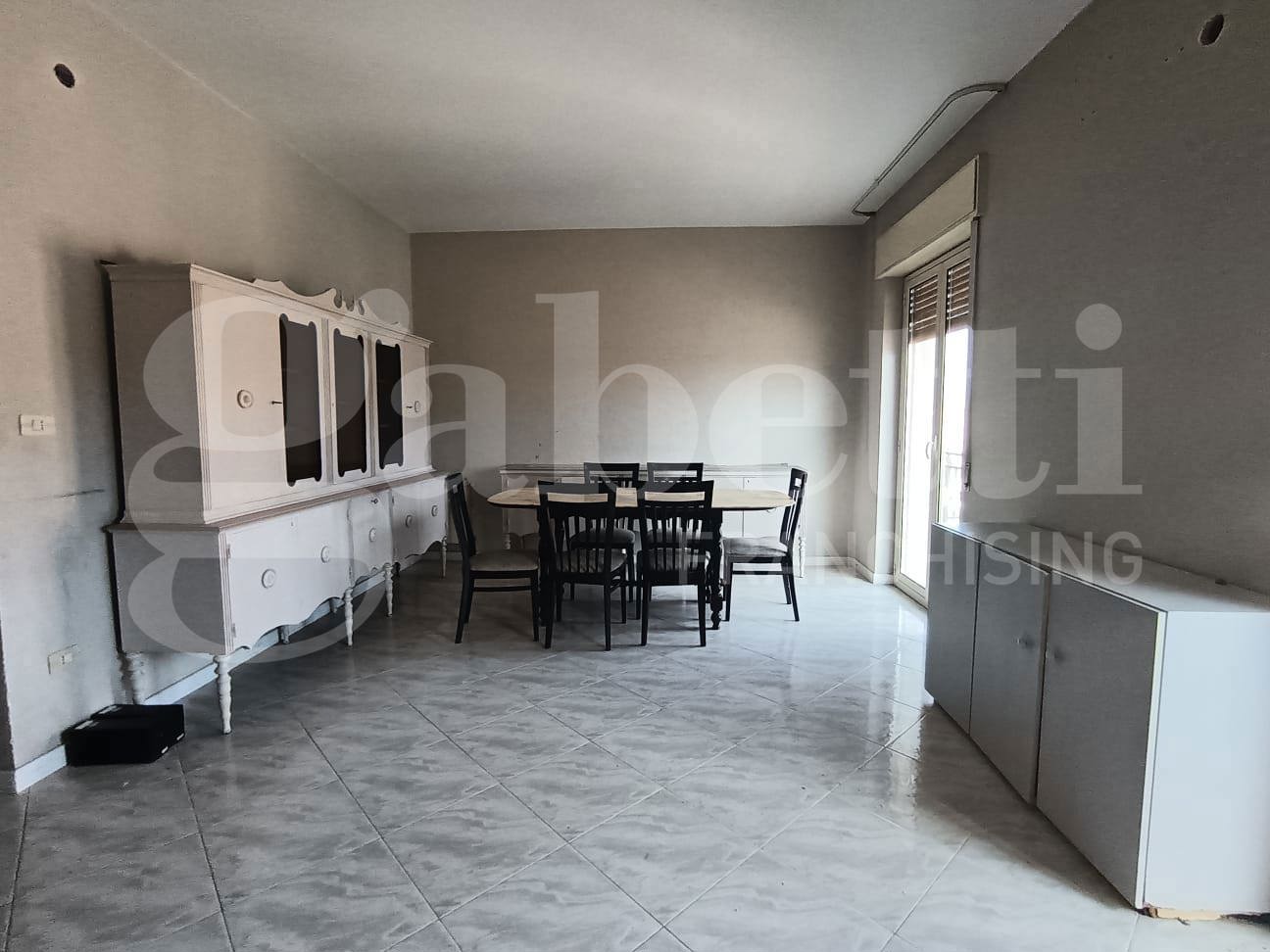 Quadrilocale in vendita a Siracusa