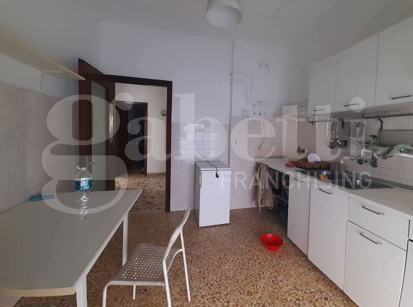 Quadrilocale da ristrutturare a Siracusa