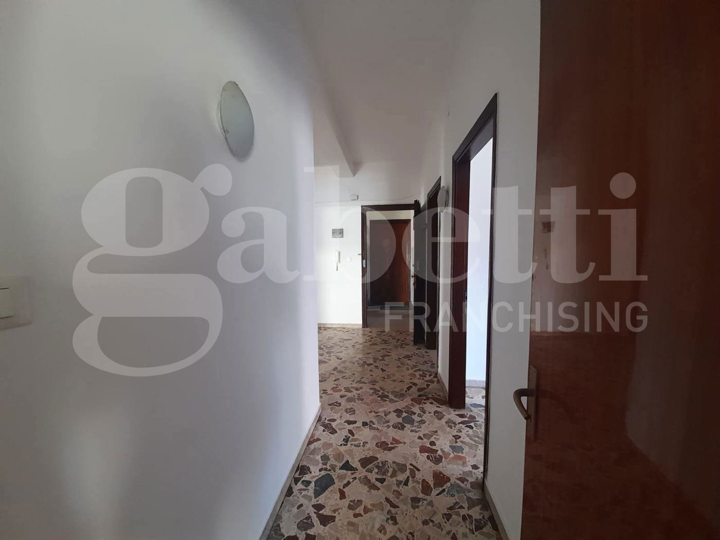 Quadrilocale da ristrutturare a Siracusa