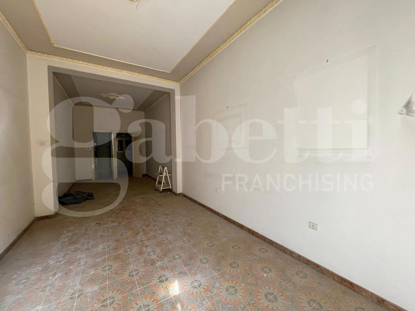 Casa indipendente da ristrutturare a Floridia