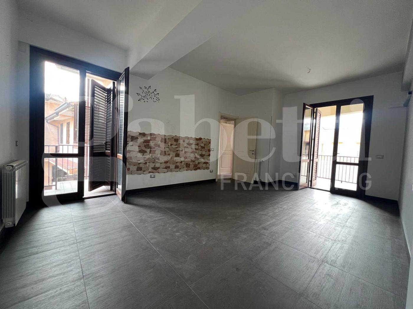 Trilocale con box a Siracusa