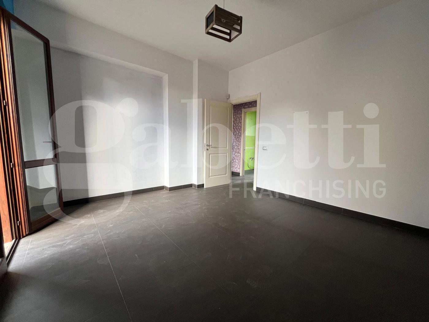 Trilocale con box a Siracusa