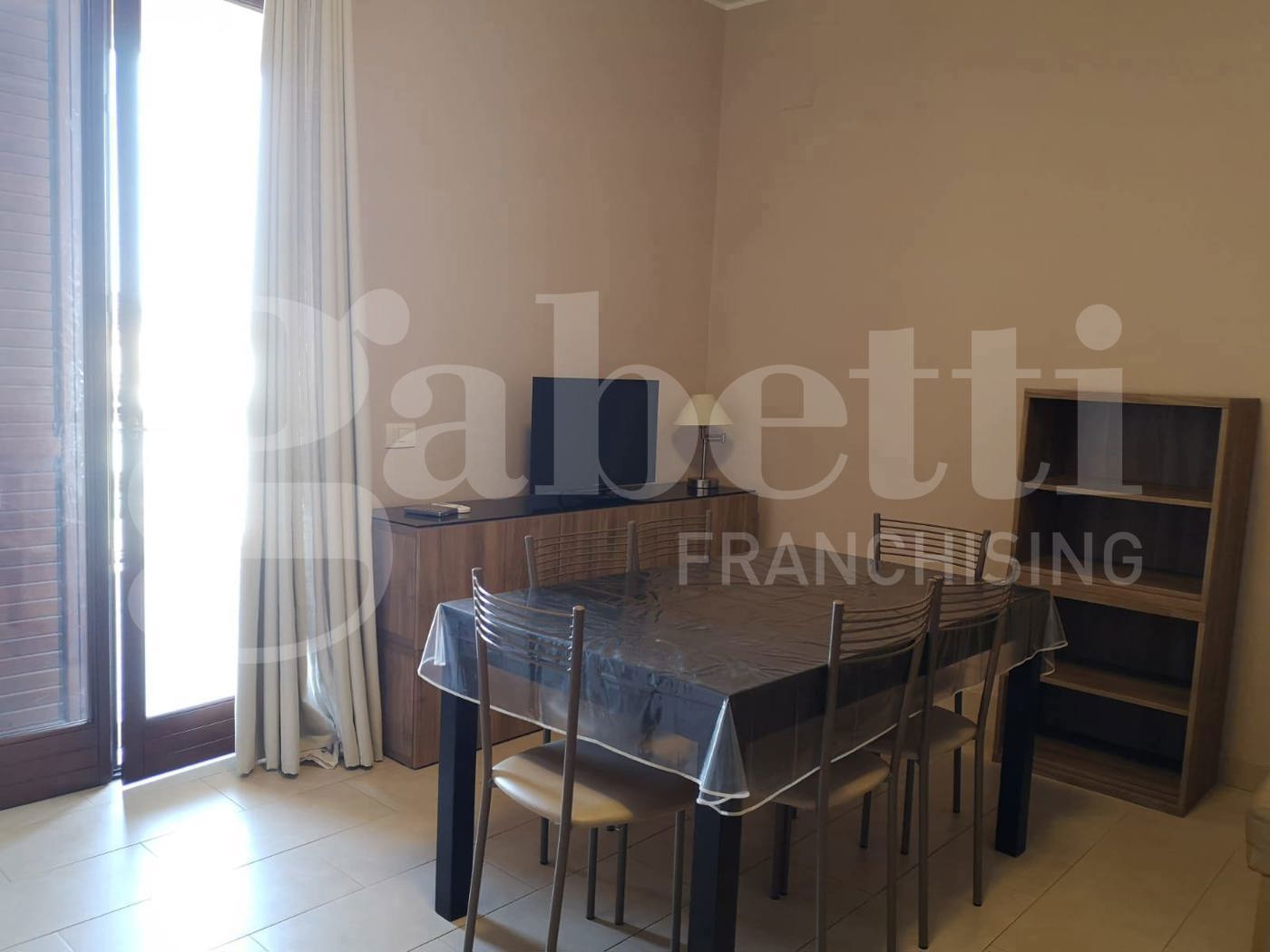 Trilocale arredato in affitto a Siracusa