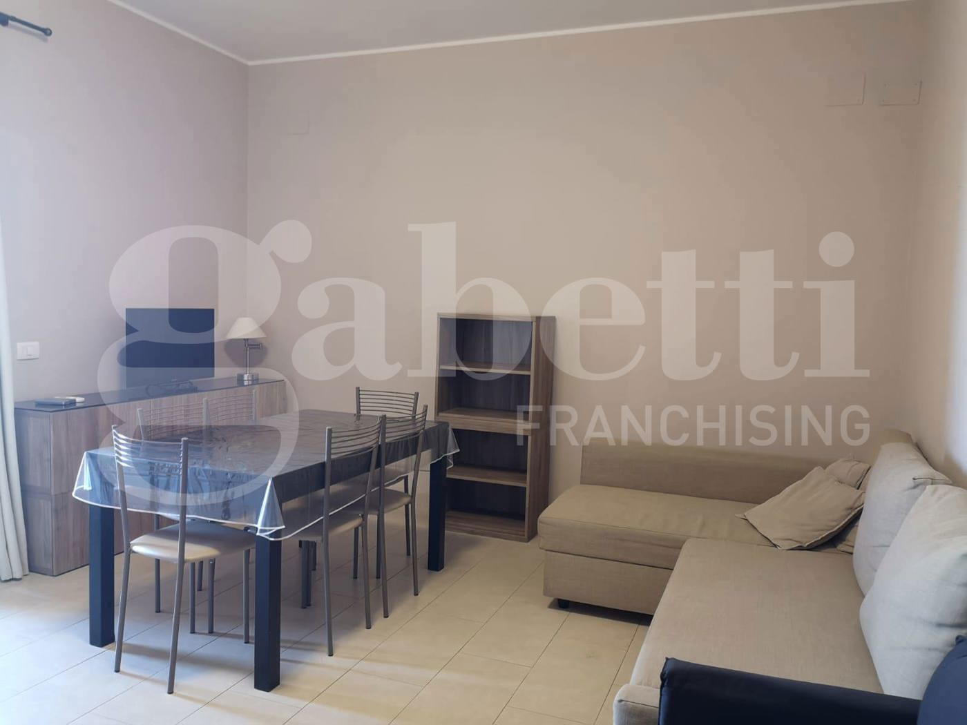 Trilocale arredato in affitto a Siracusa