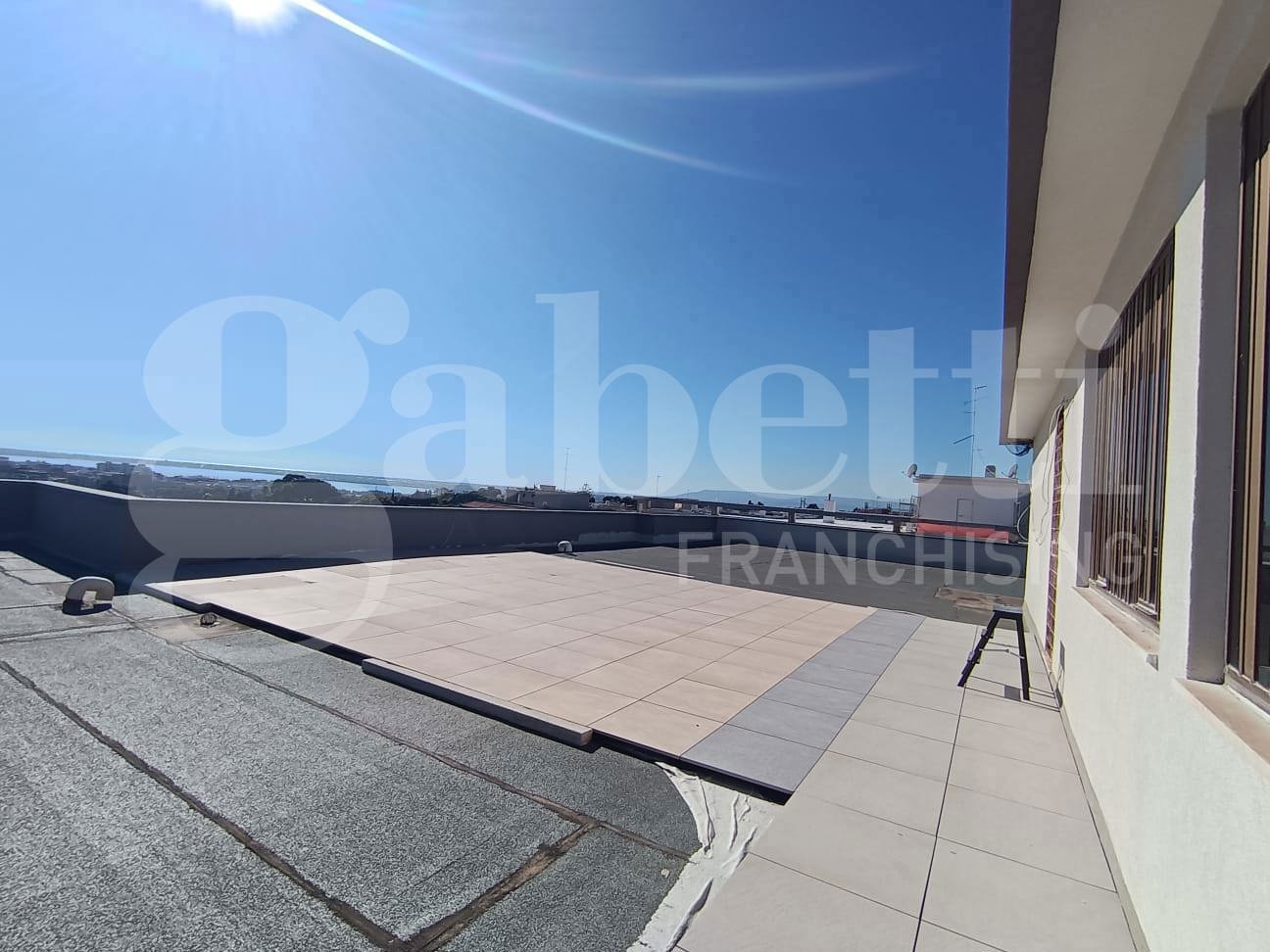 Attico arredato in affitto a Siracusa