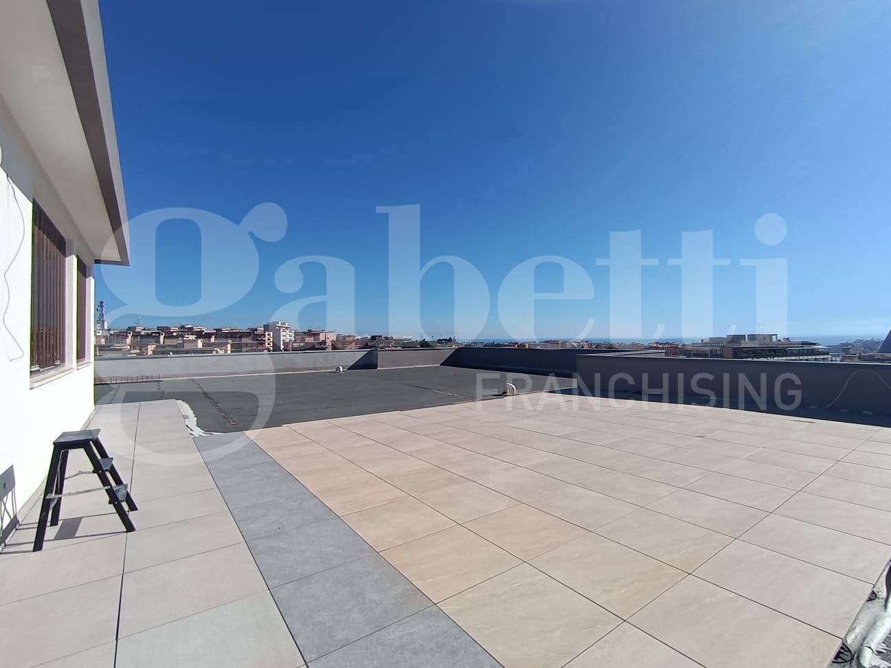 Attico arredato in affitto a Siracusa