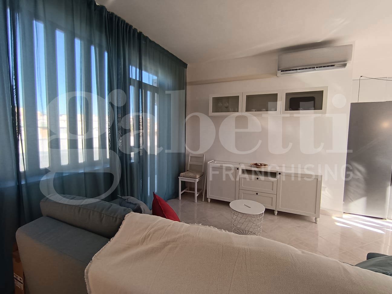 Attico arredato in affitto a Siracusa