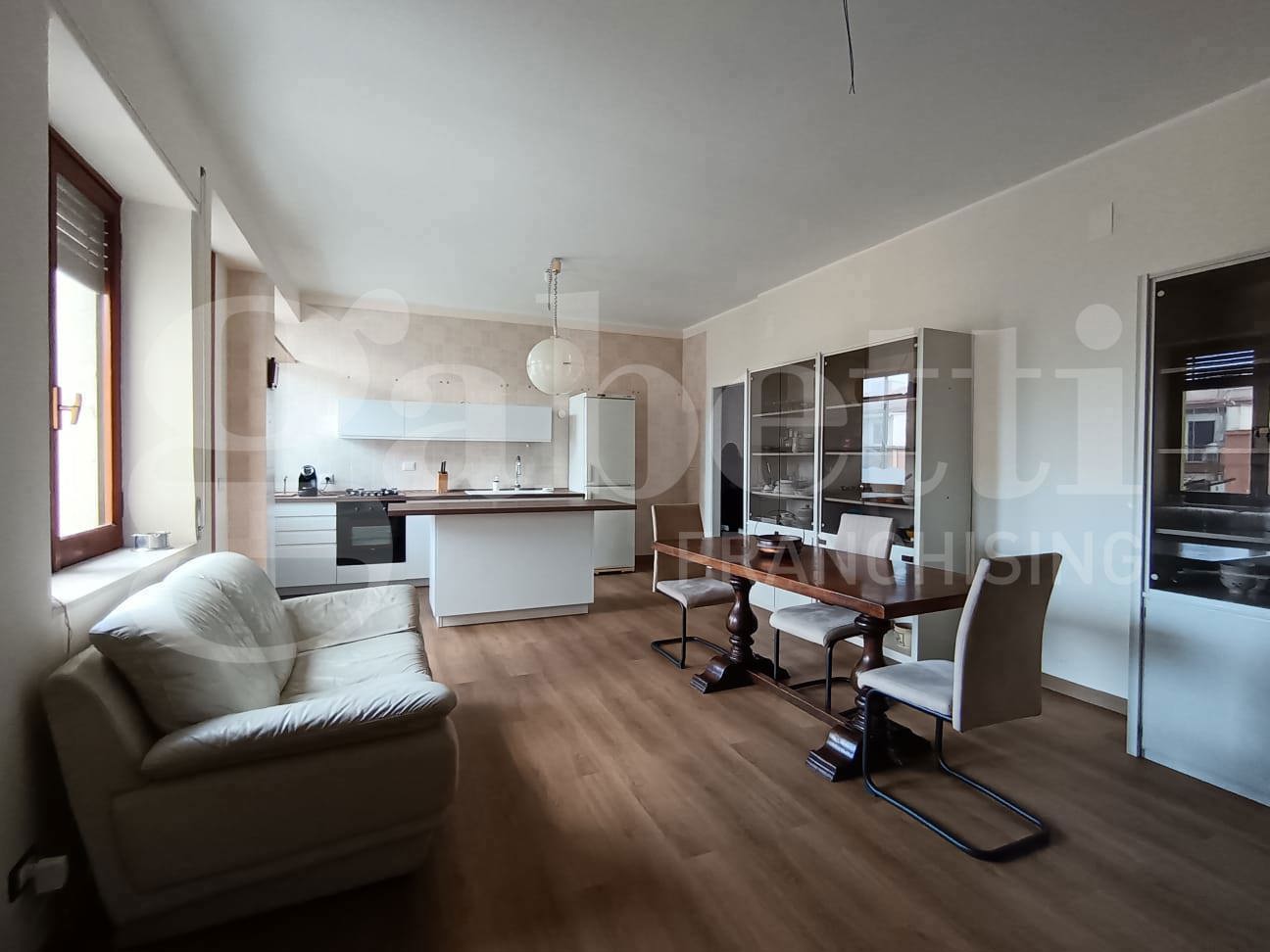 Quadrilocale arredato in affitto a Siracusa