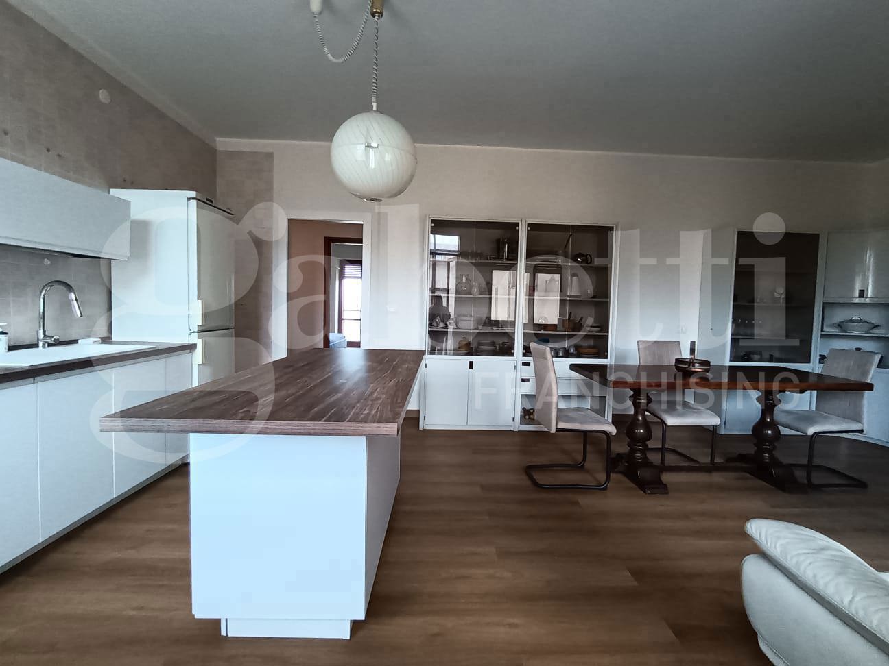 Quadrilocale arredato in affitto a Siracusa