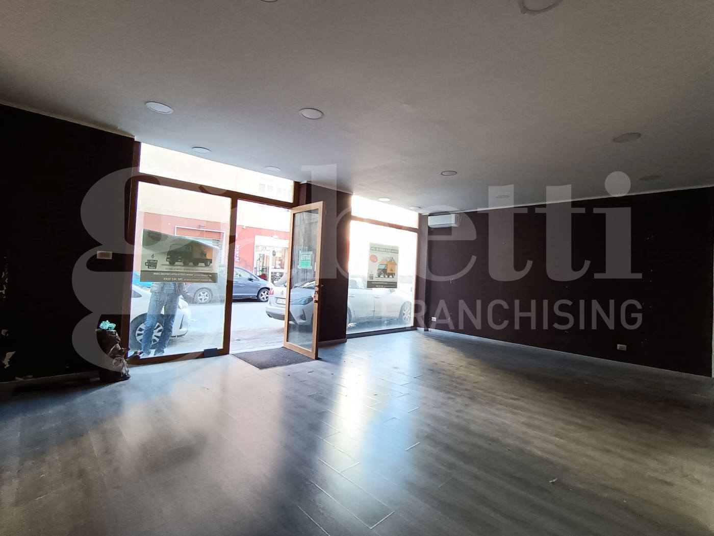 Negozio in affitto a Siracusa