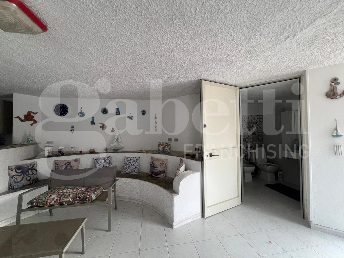 Villa con box doppio a Siracusa