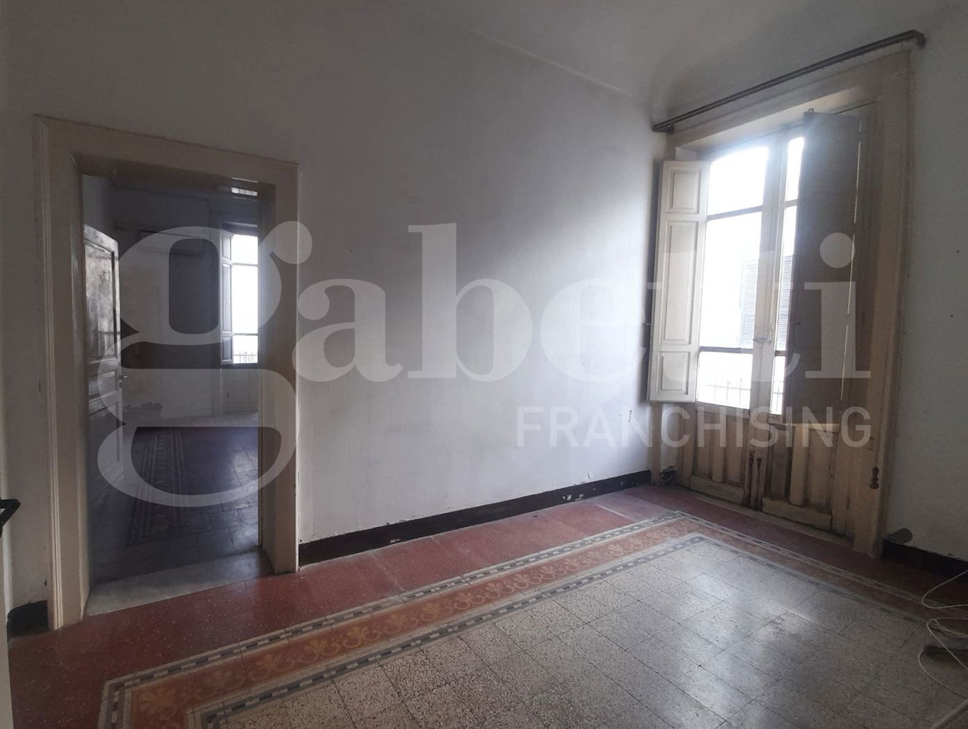 Appartamento con box doppio a Siracusa