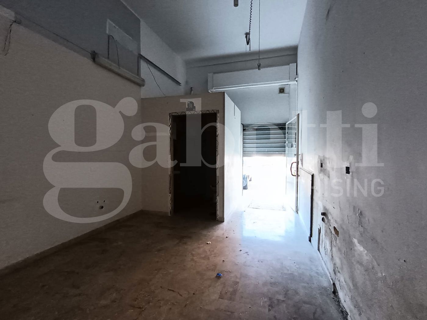 Negozio da ristrutturare a Siracusa