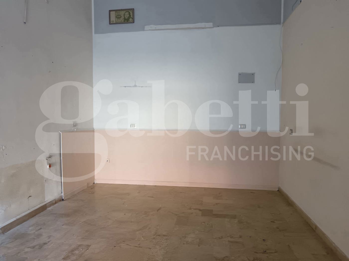 Negozio da ristrutturare a Siracusa